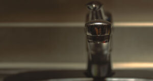 Kitchen sink faucet.